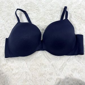 Victorias Secret Navy Perfect Shape Bra. Great condition. 38D